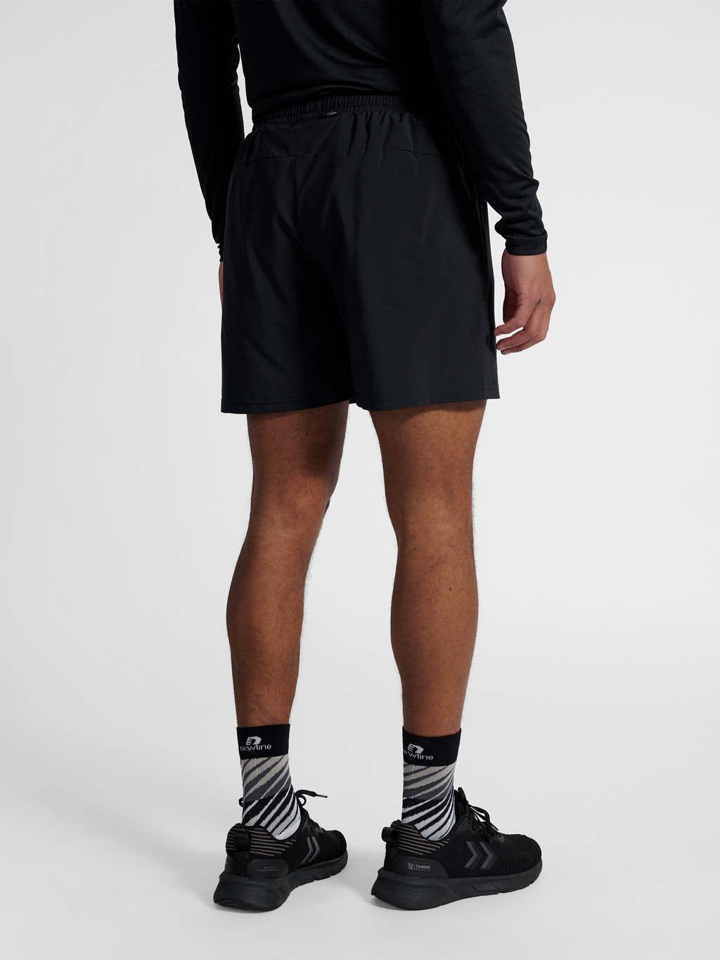 nwlMAX ZIP POCKET SHORTS