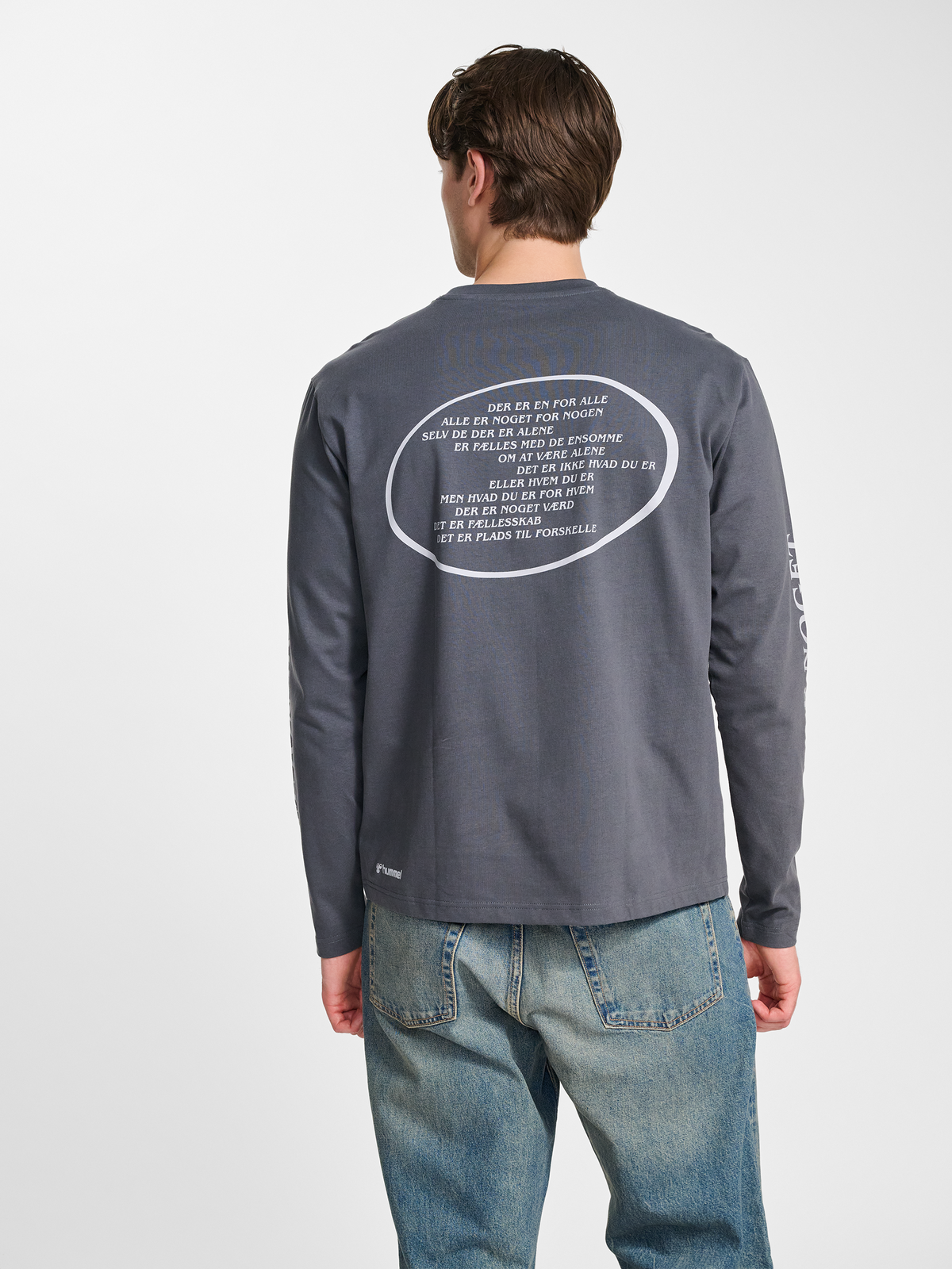 hmlPLADSTILFORSKELLE 25 T-SHIRT L/S