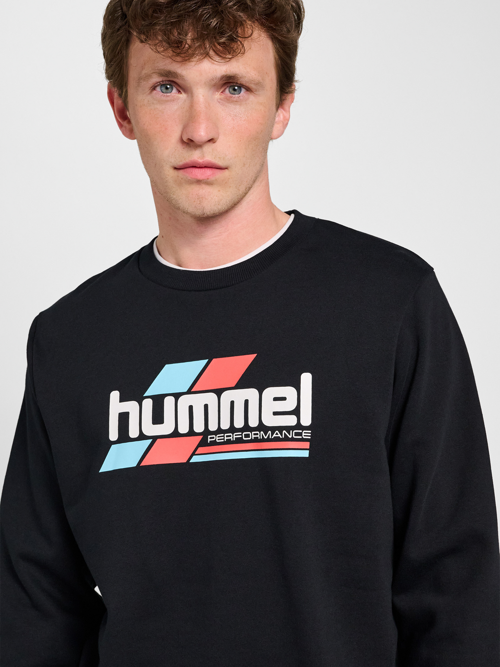 hmlGRAPHIC CREWNECK