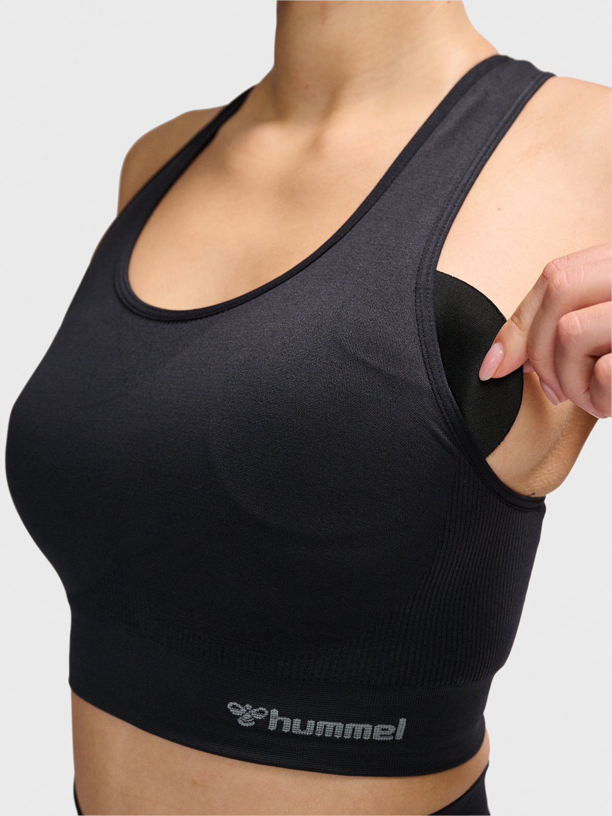 hmlTIF SEAMLESS PADDED SPORTS BRA