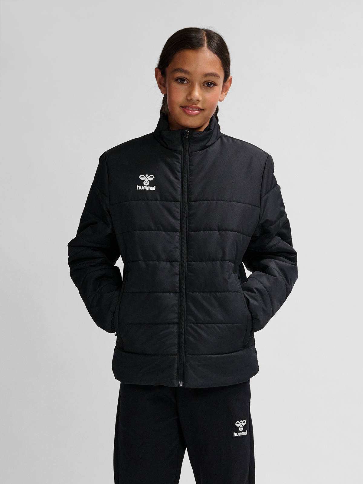 hmlESSENTIAL SHORT BENCH JKT KIDS