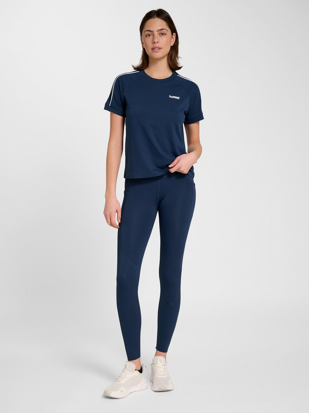 hmlPULSE PIPING W T-SHIRT S/S