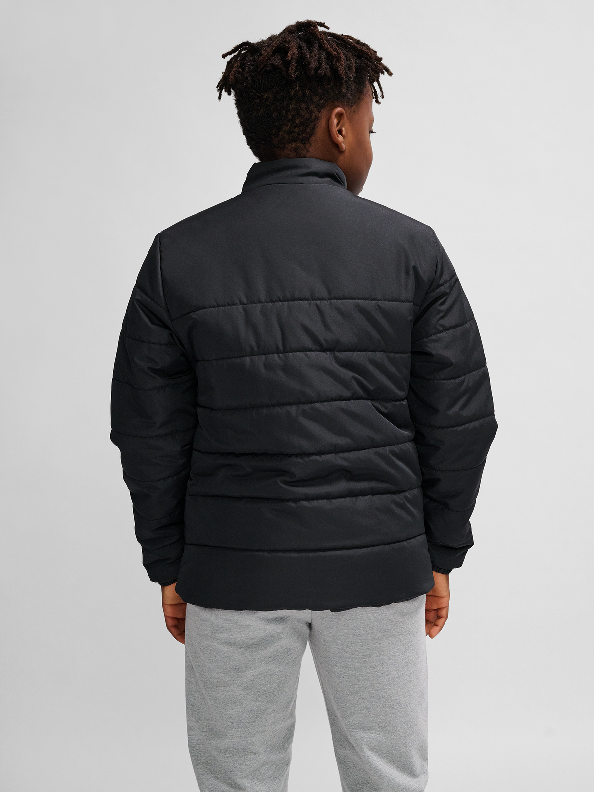 hmlESSENTIAL SHORT BENCH JKT KIDS