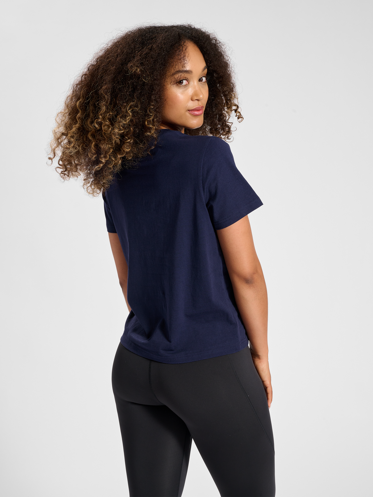 hmlICONS WOMAN T-SHIRT