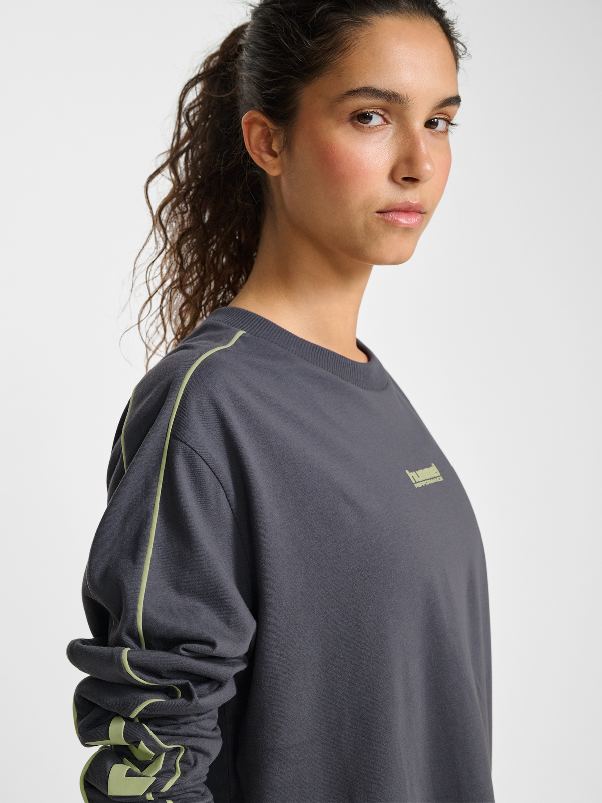 hmlPULSE PIPING T-SHIRT L/S