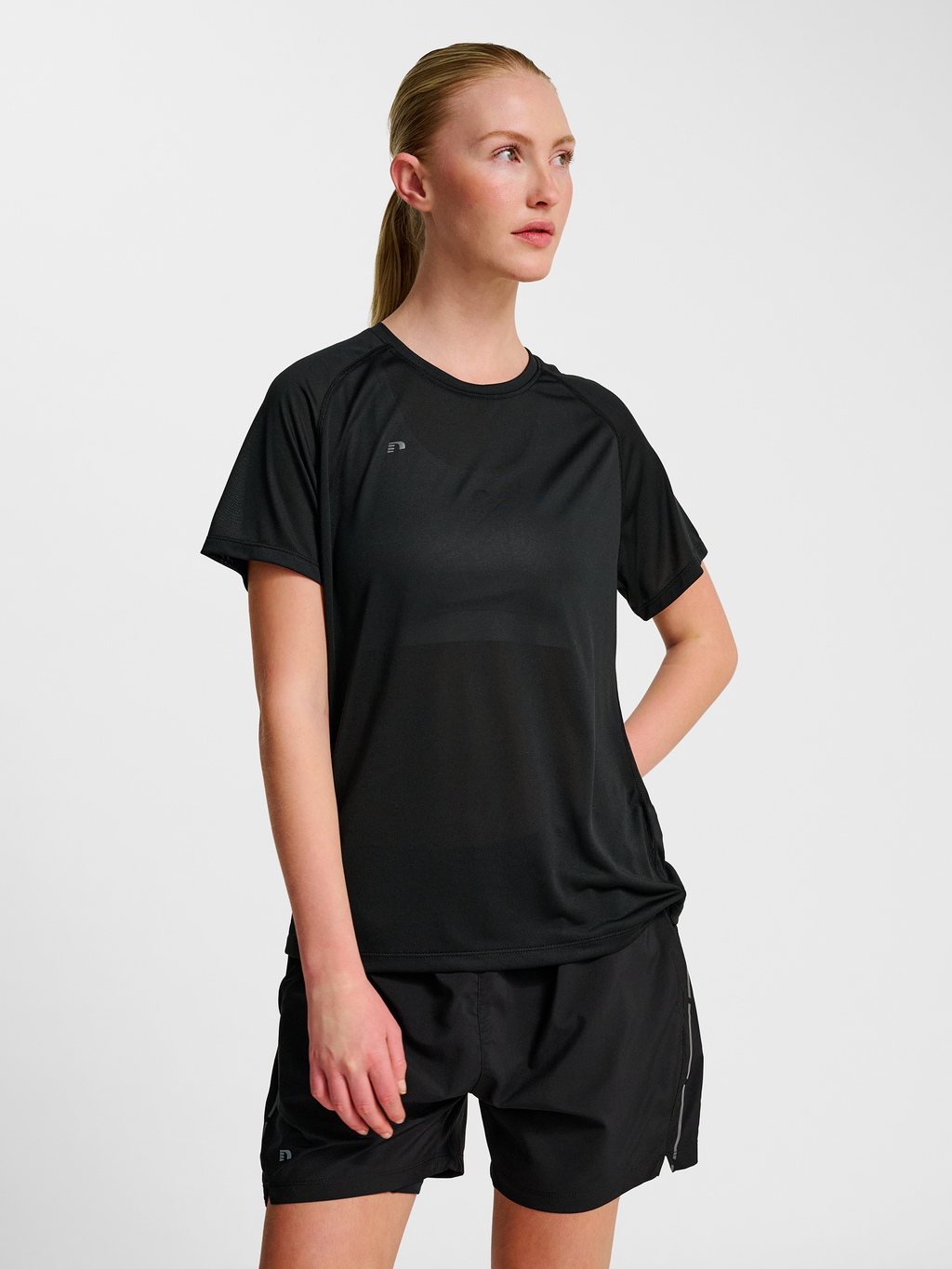 nwlBEAT W T-SHIRT