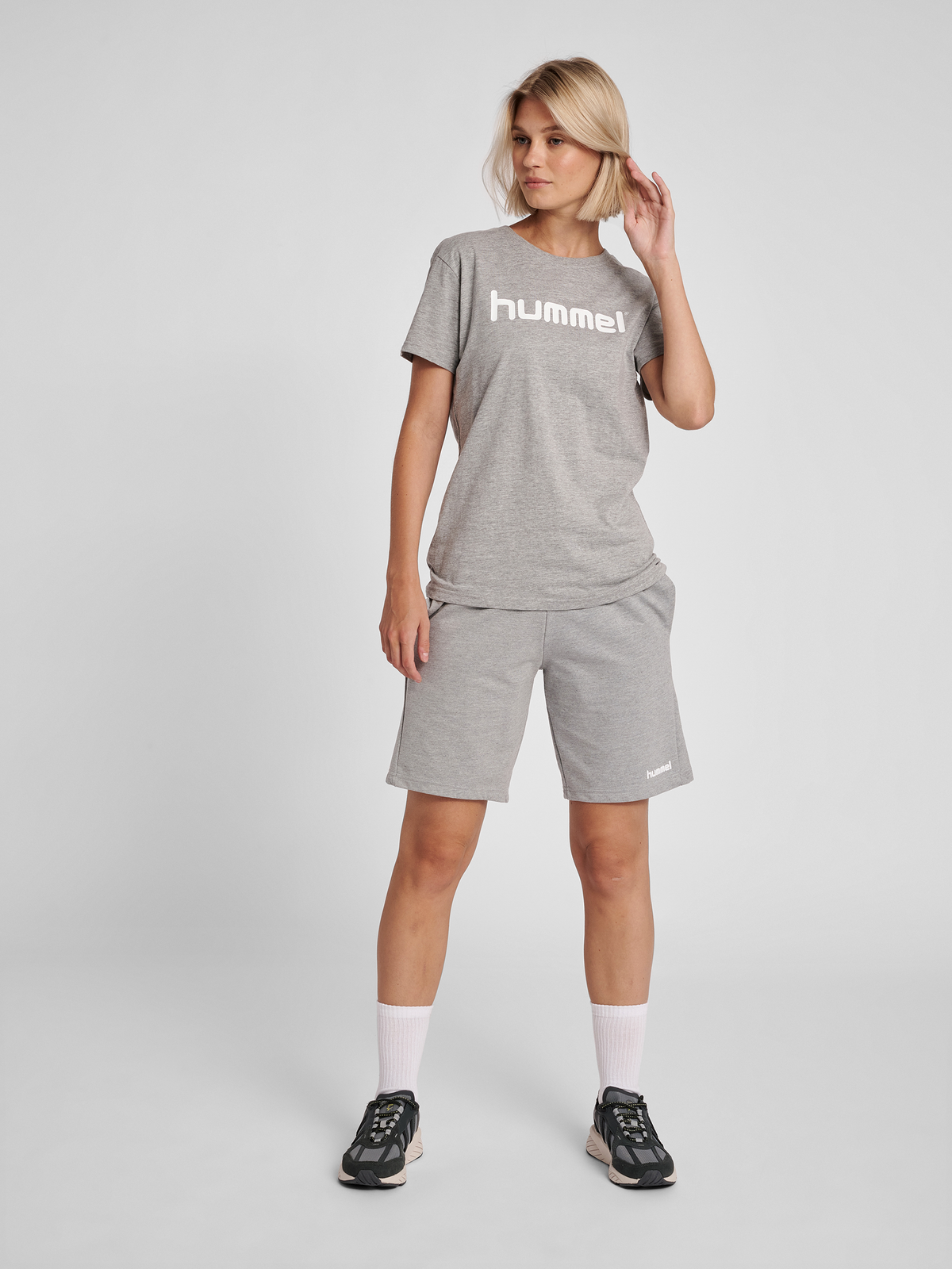 hmlGO COTTON BERMUDA SHORTS WOMAN