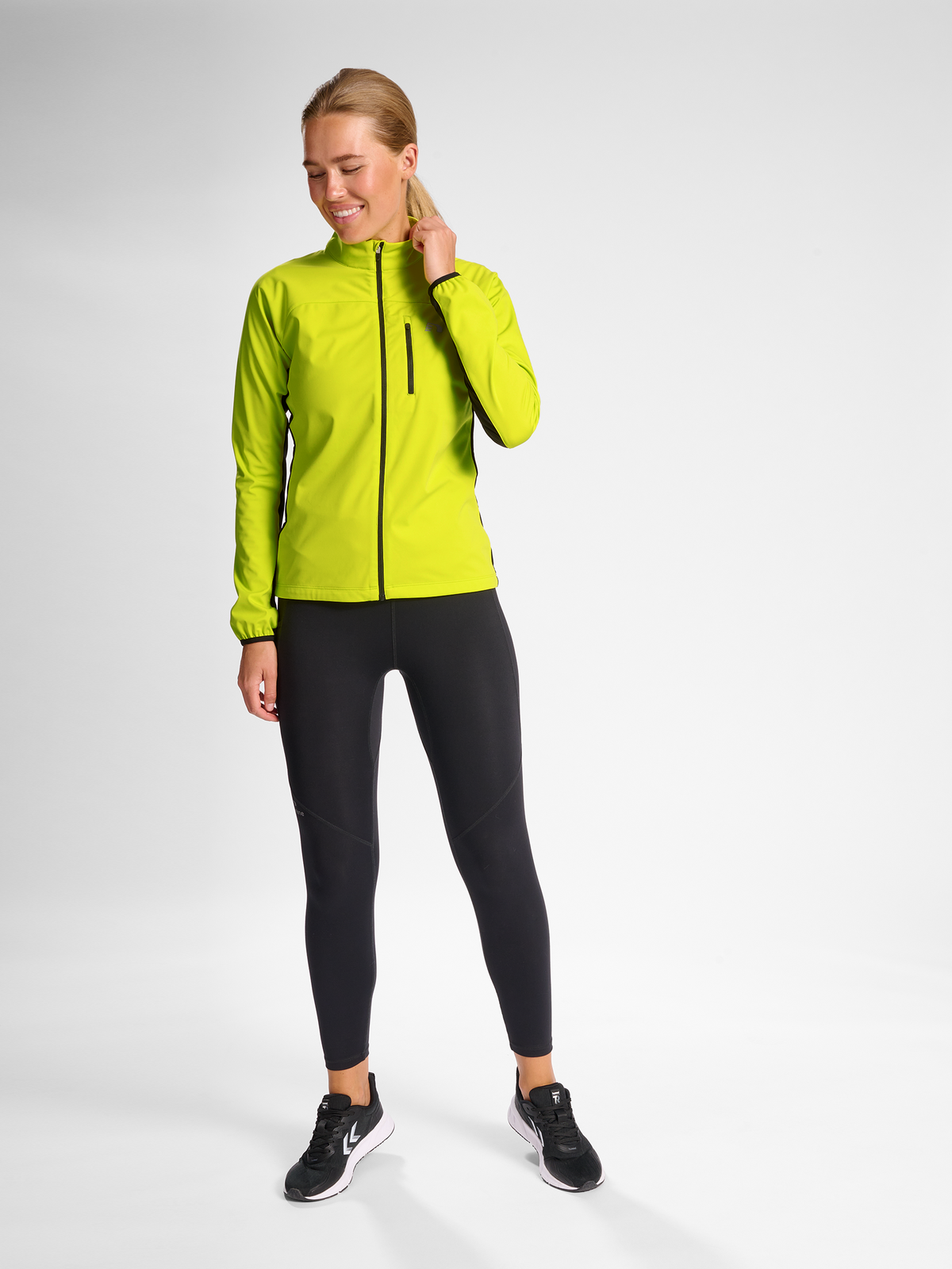 WOMEN'S CORE JACKET