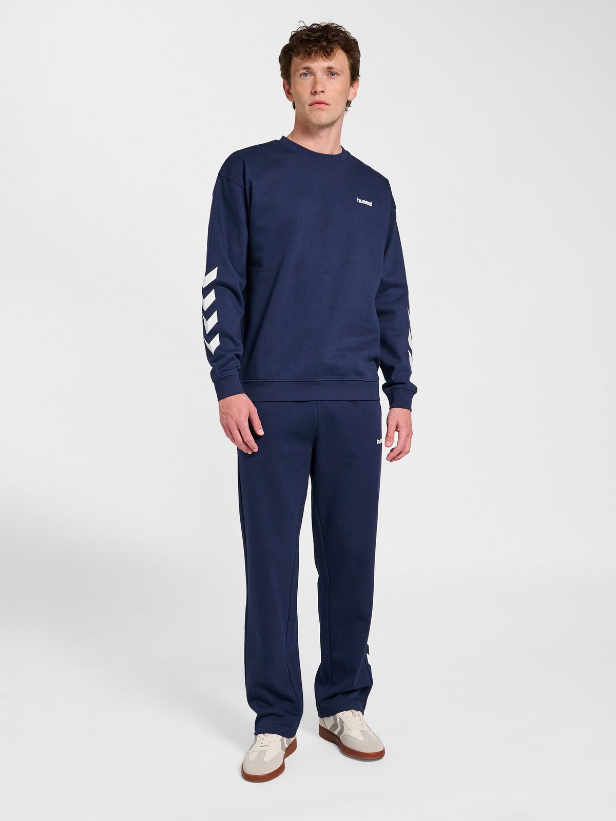 hmlSW CHEVRON ATHLETIC SWEAT PANTS