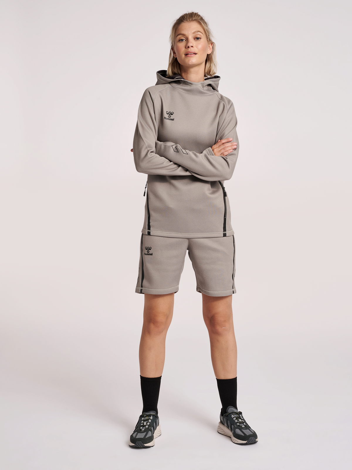 hmlCIMA XK HOODIE WOMAN