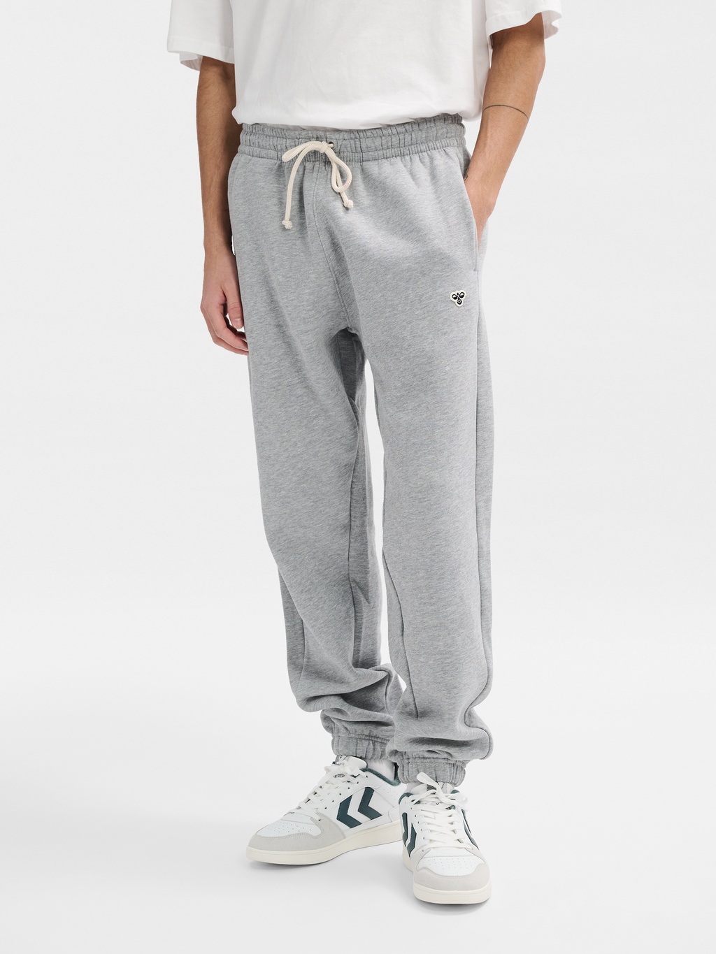 hmlREGULAR SWEATPANT BEE