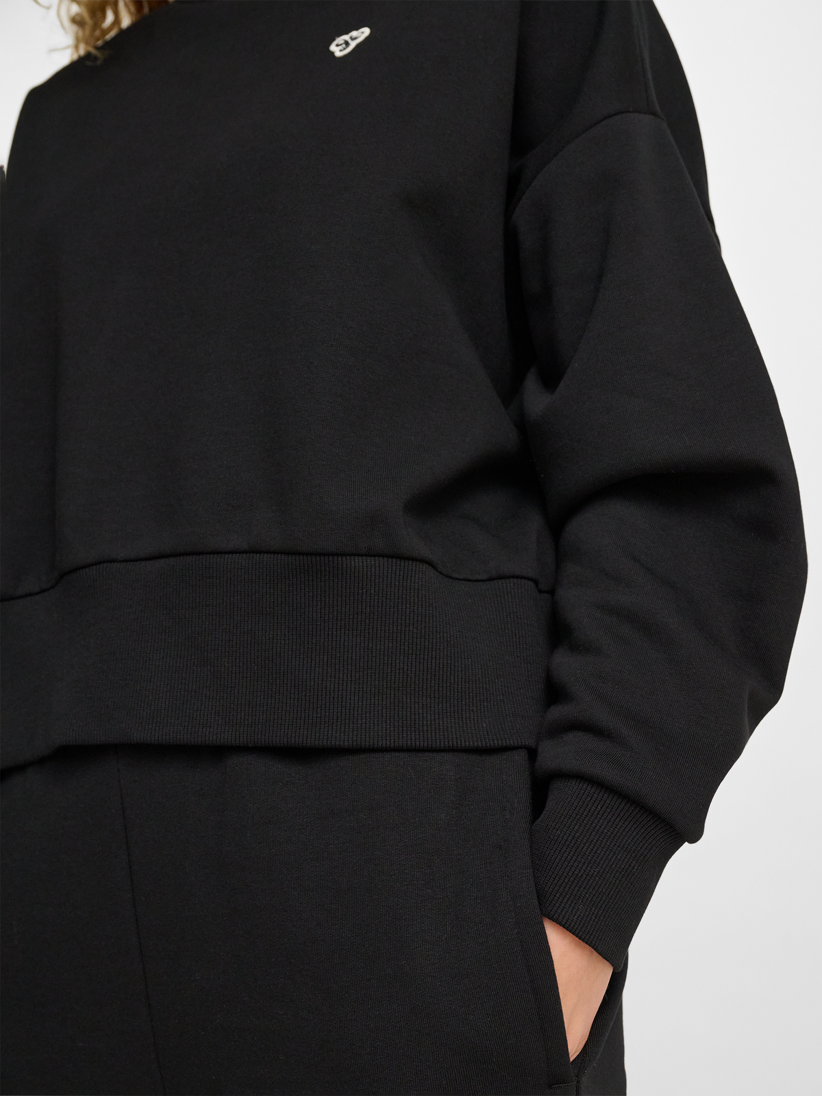 hmlBOXY W CREWNECK BEE