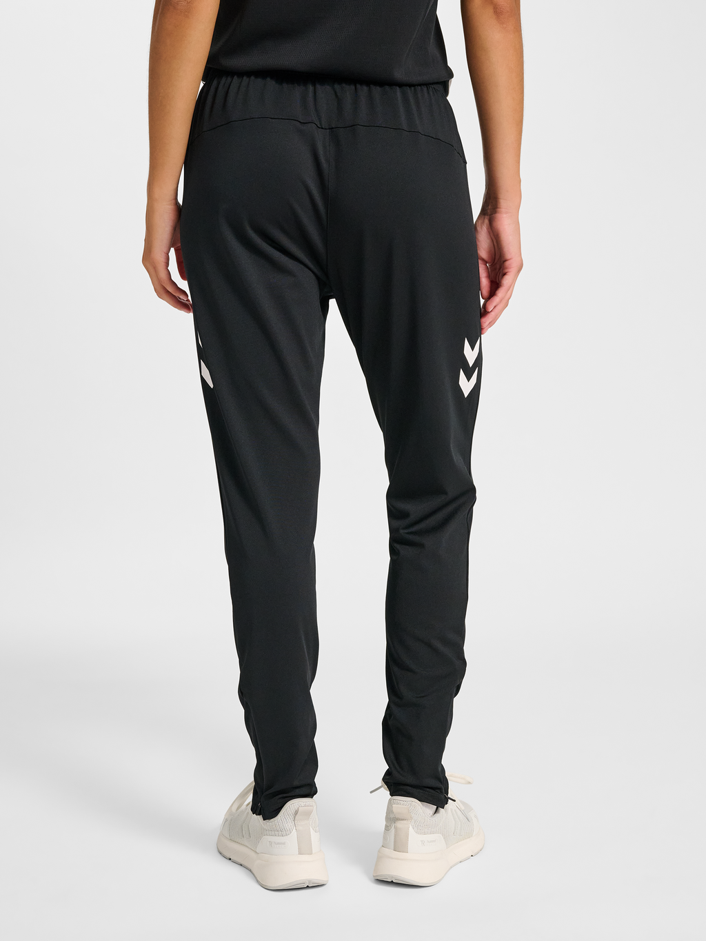 hmlLEAD 2.0 TRAINING PANTS WOMAN