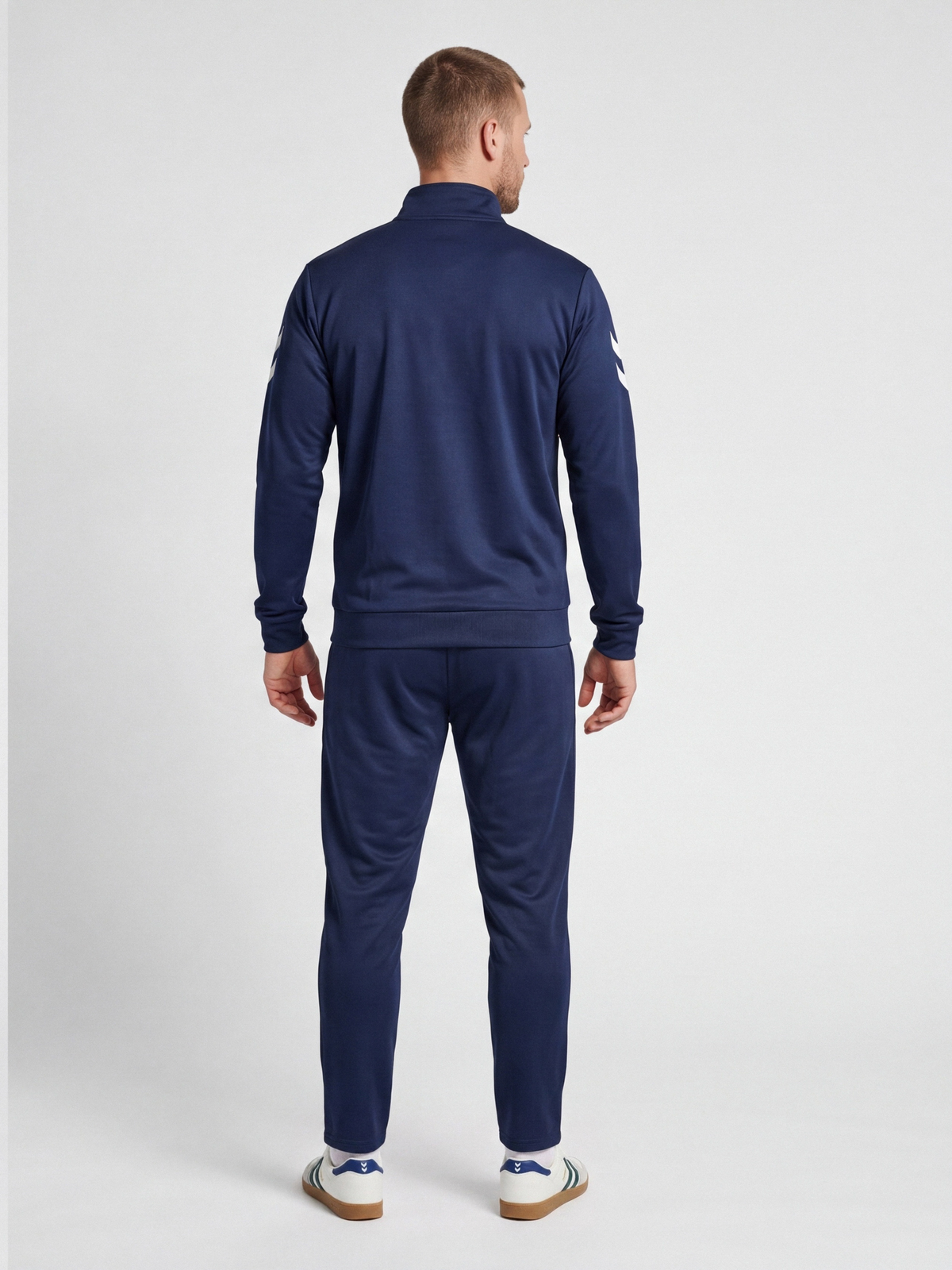 hmlLOGO SUIT