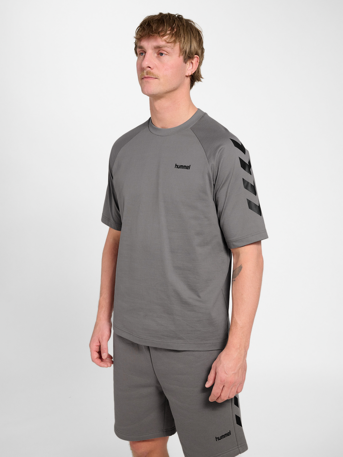 hmlKEEPER CHEVRON T-SHIRT S/S