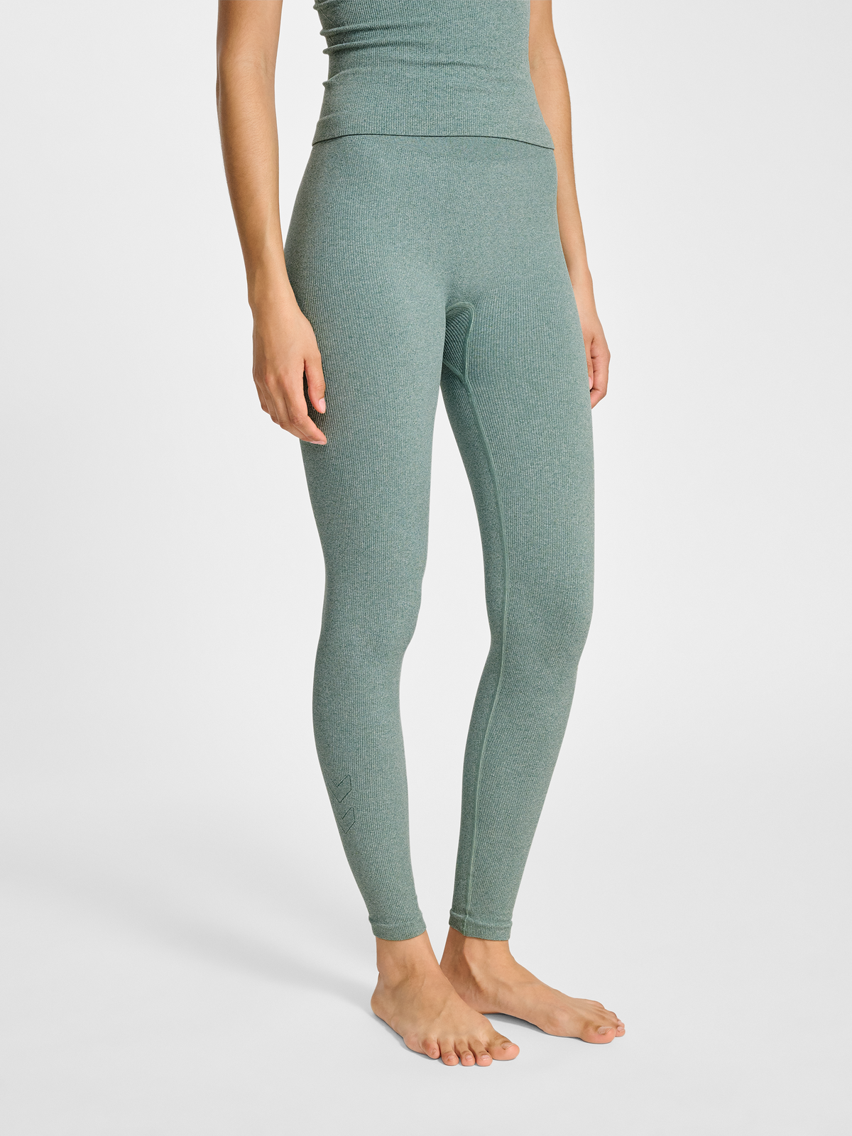 hmlYOGA SEAMLESS RIB MW TIGHTS