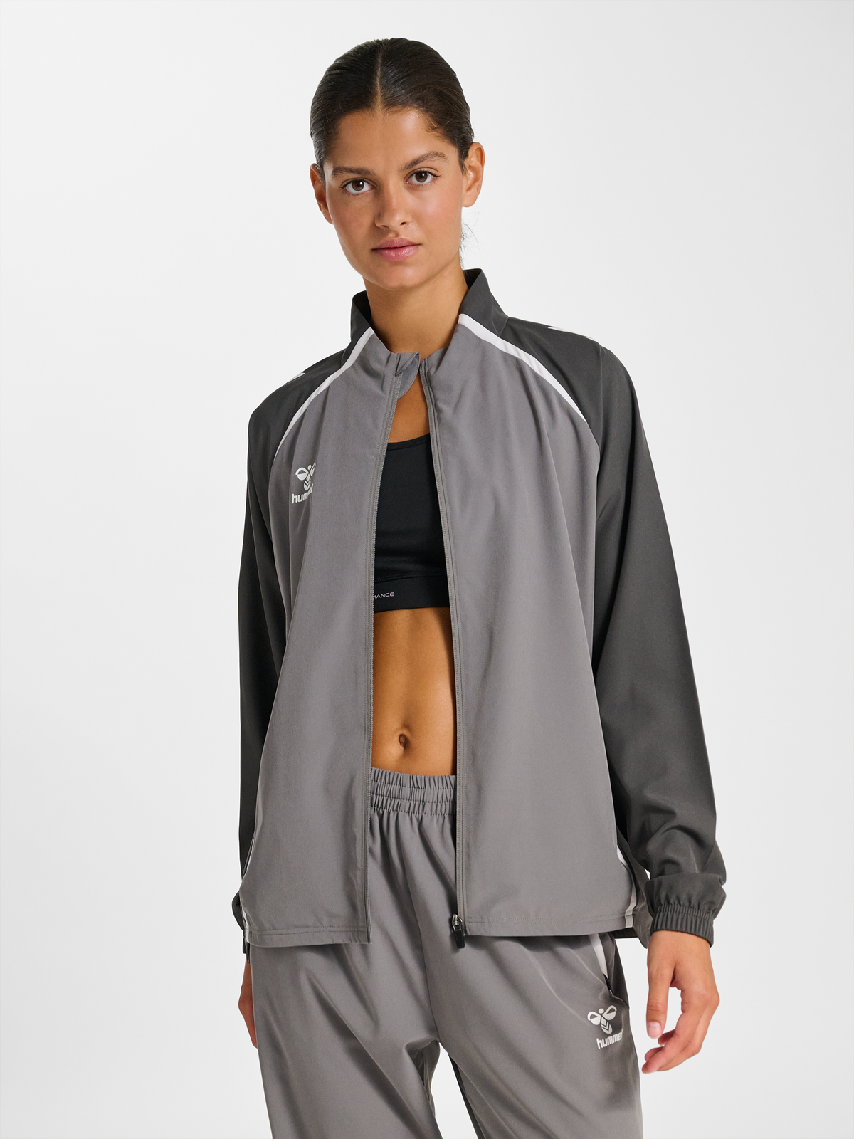 hmlLEAD 2.0  WOVEN JACKET WOMAN