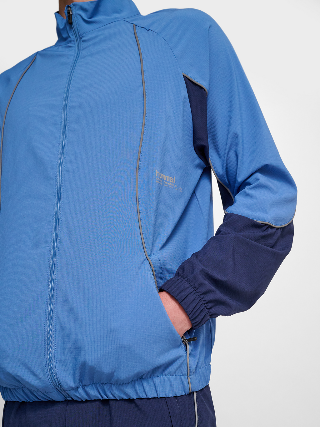 hmlPULSE WOVEN ZIP JACKET
