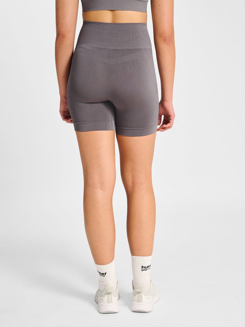 hmlTIF SEAMLESS SHORTS