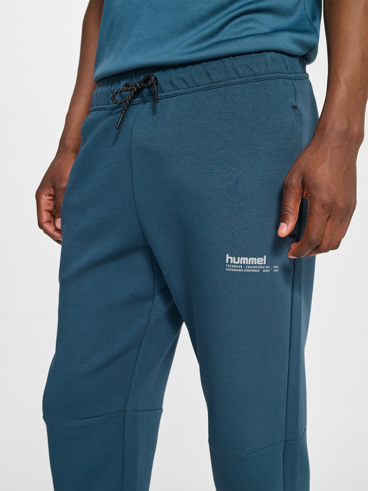hmlTECH FLEECE REGULAR PANTS