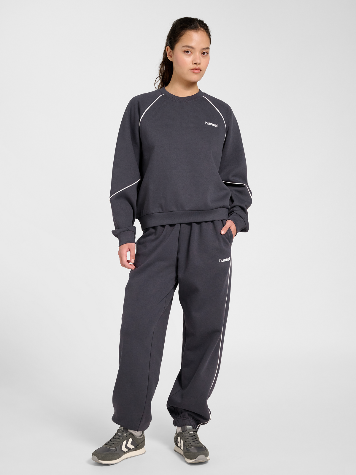 hmlKEEPER W BOXY PIPING CREWNECK