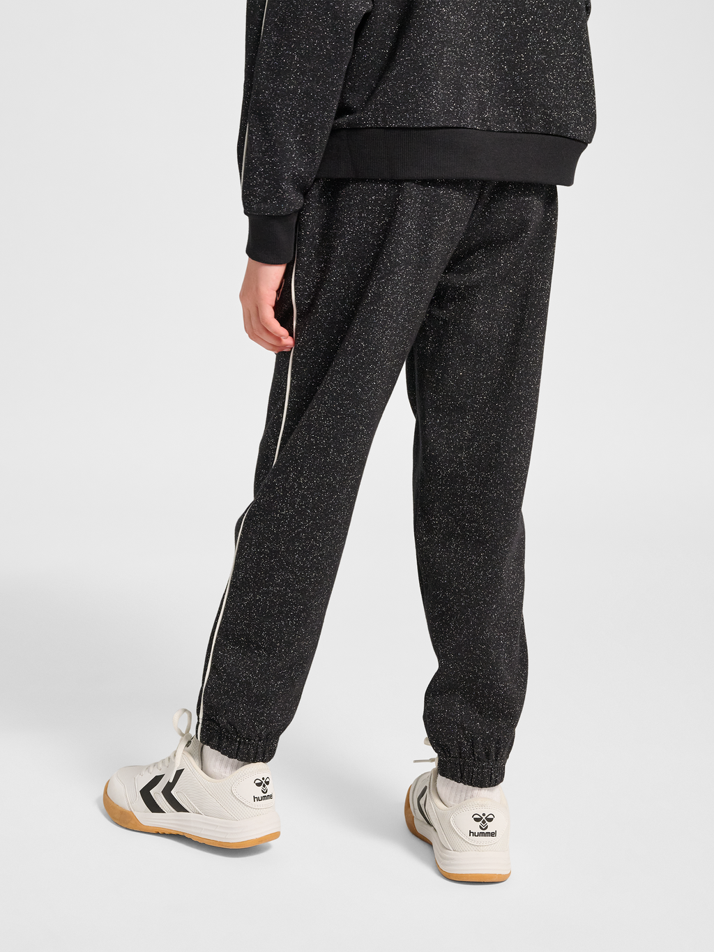 hmlJR LOOSE GLITTER SWEATPANT