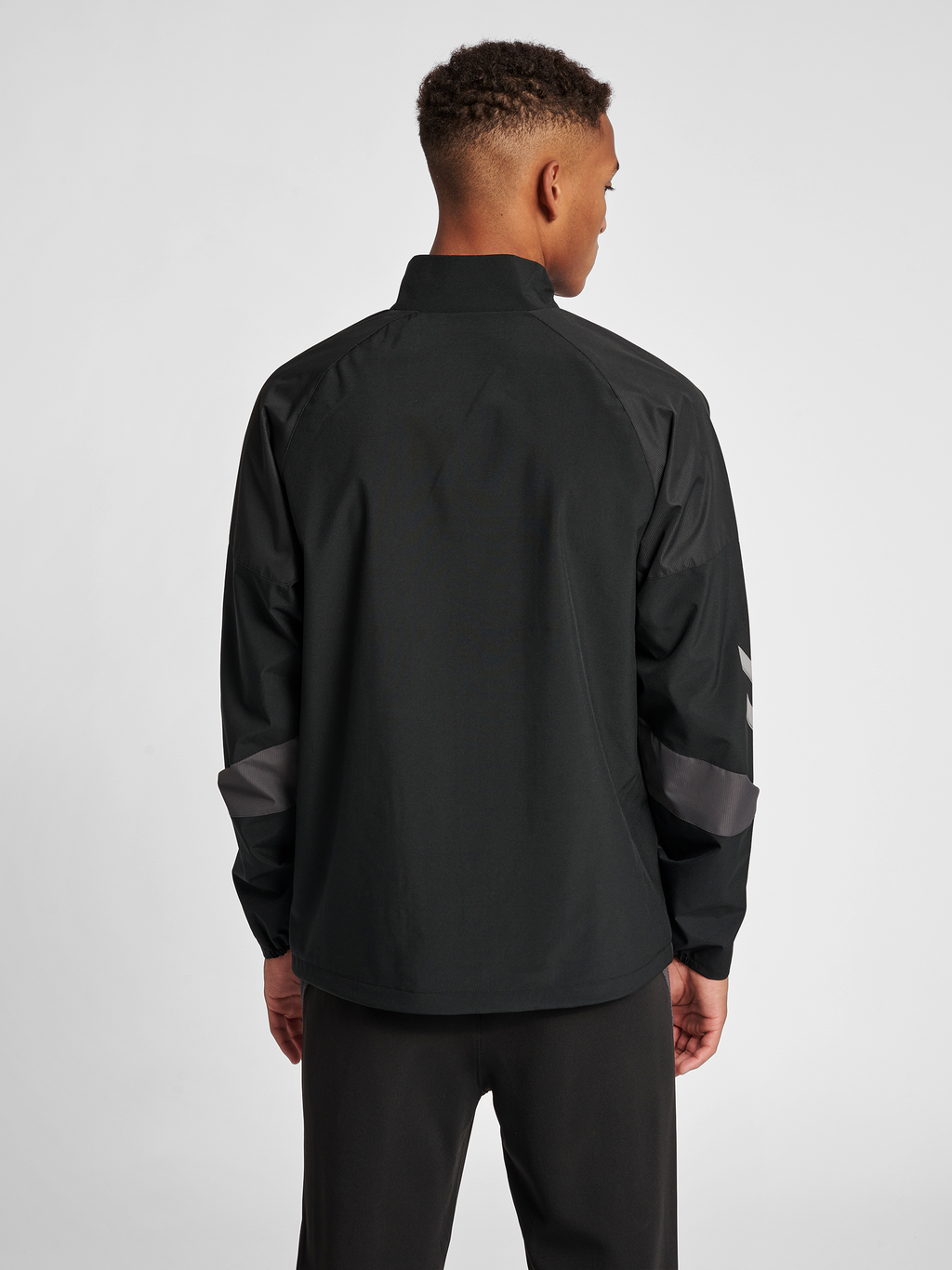 hmlLEAD TRAINING JACKET