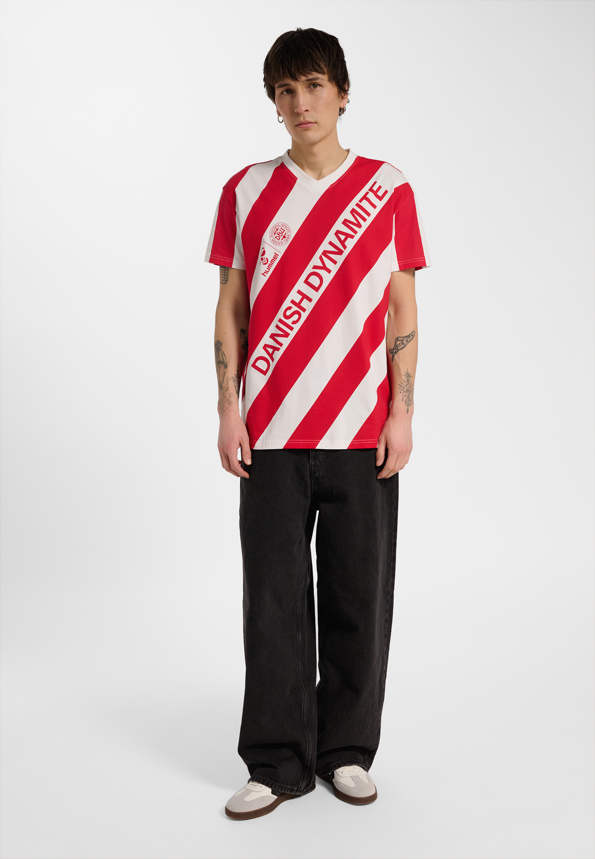 DBU 26 FAN DYNAMITE TEE SS