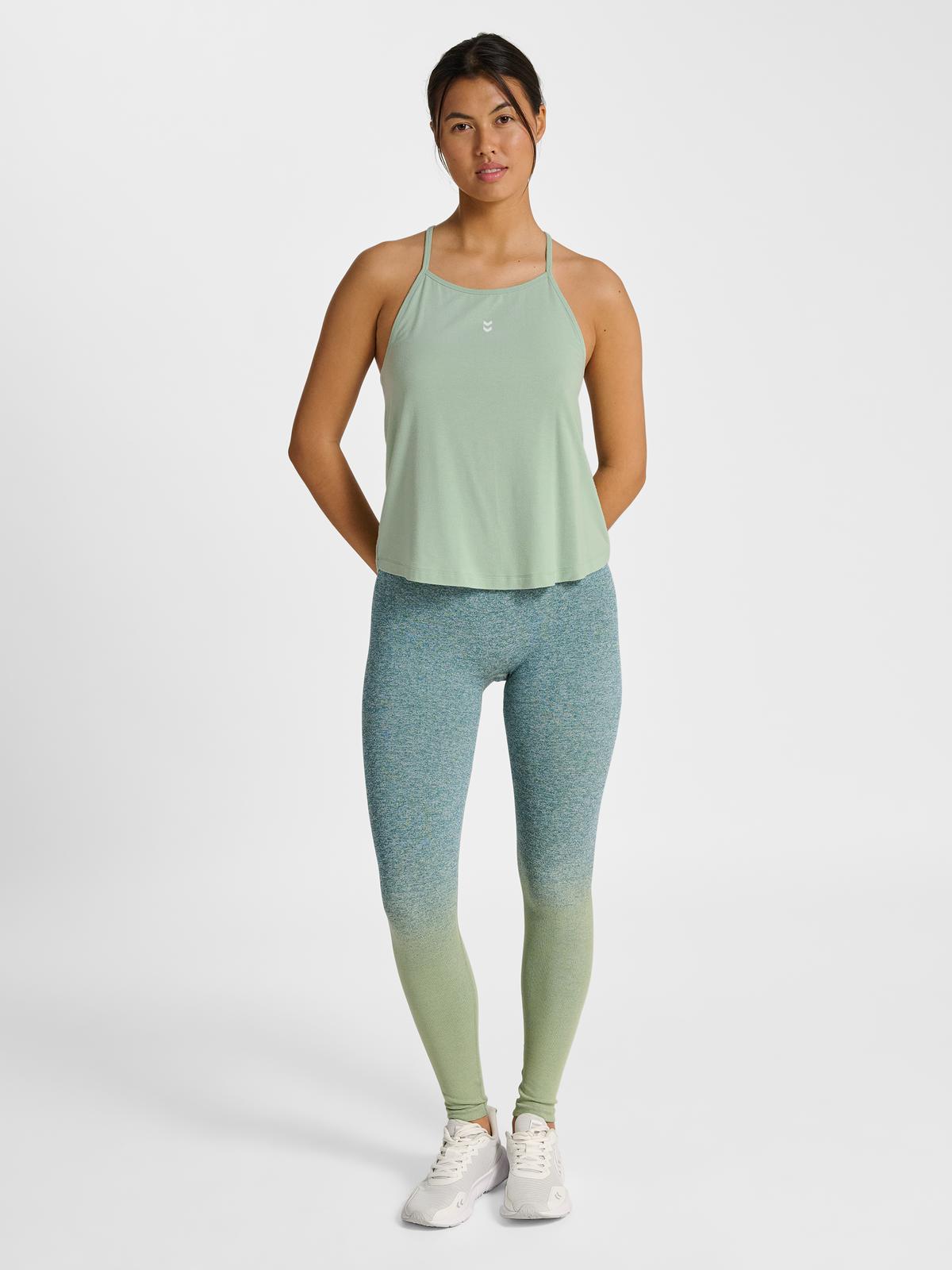 hmlYOGA SOFT W STRAP TOP