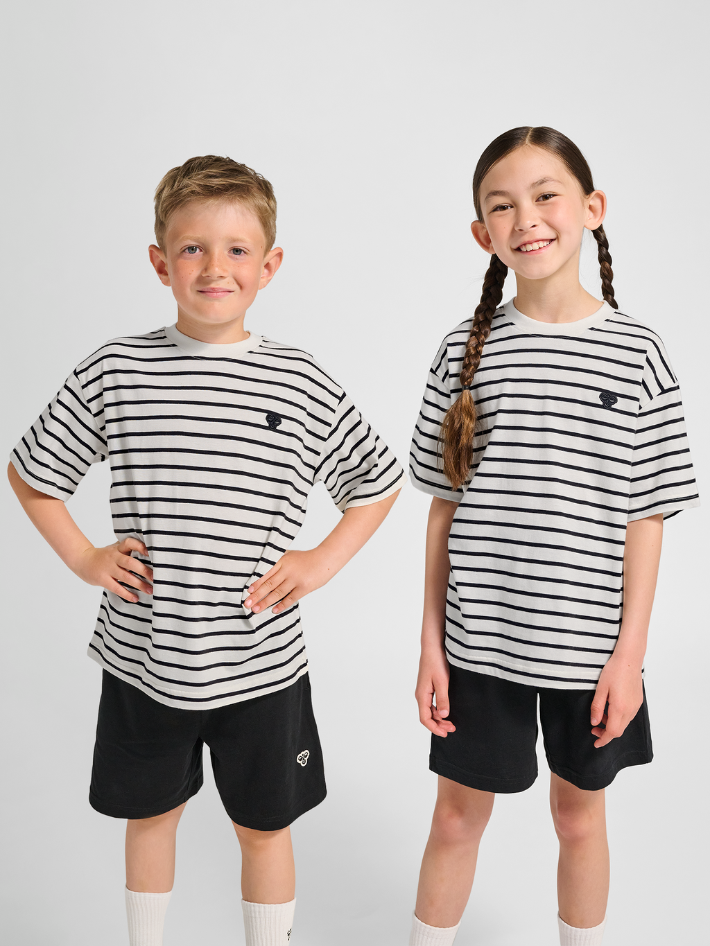 hmlJR LOOSE STRIPED T-SHIRT S/S BEE