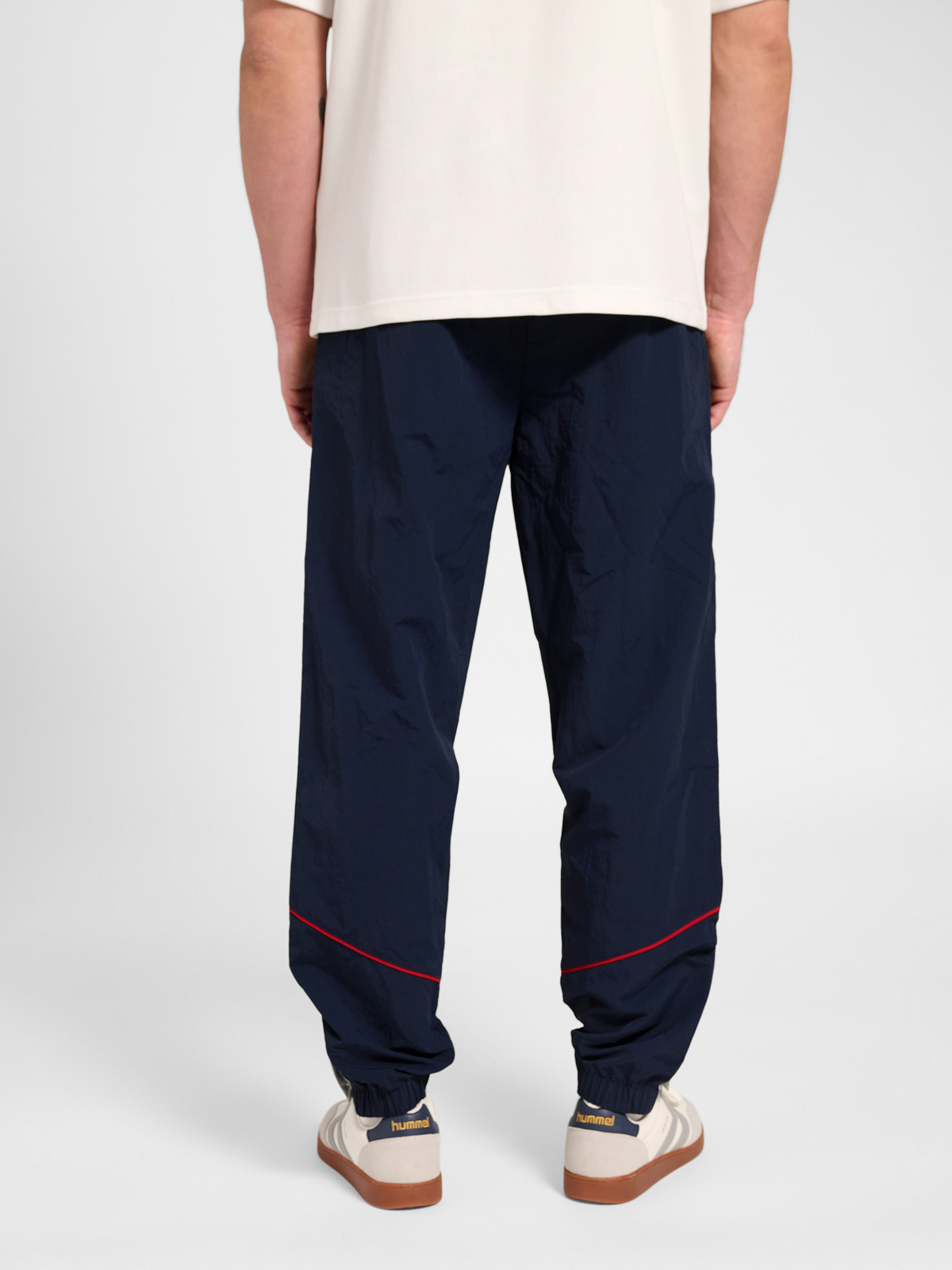 hmlWORLD 26 TRACK PANTS