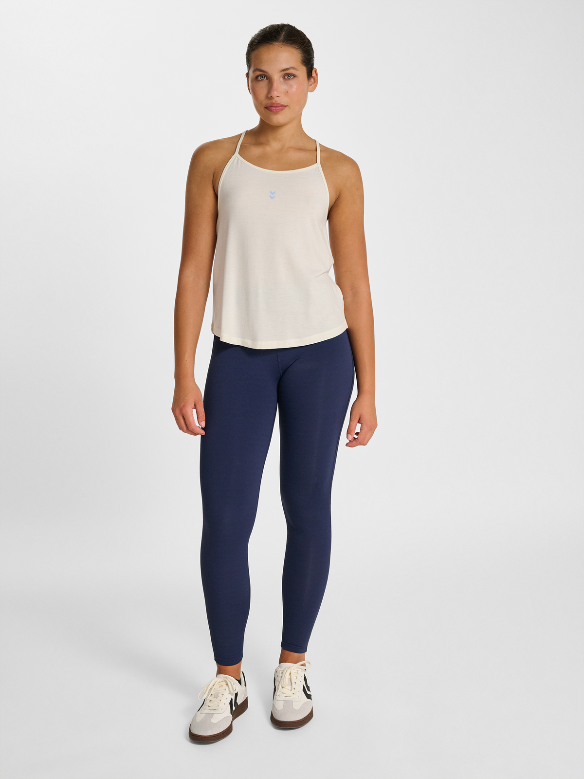 hmlYOGA SOFT W STRAP TOP