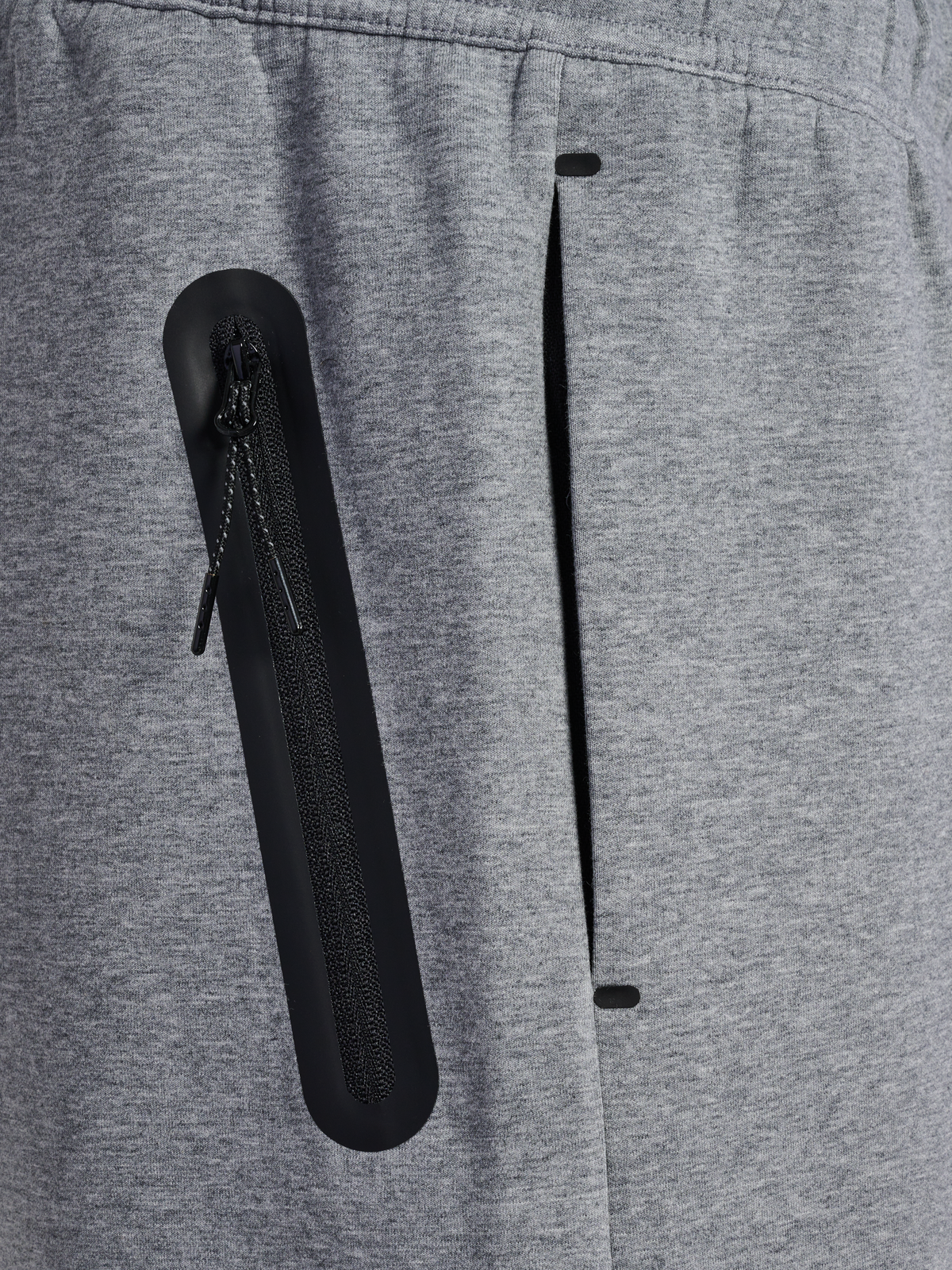 hmlTECH FLEECE SHORTS