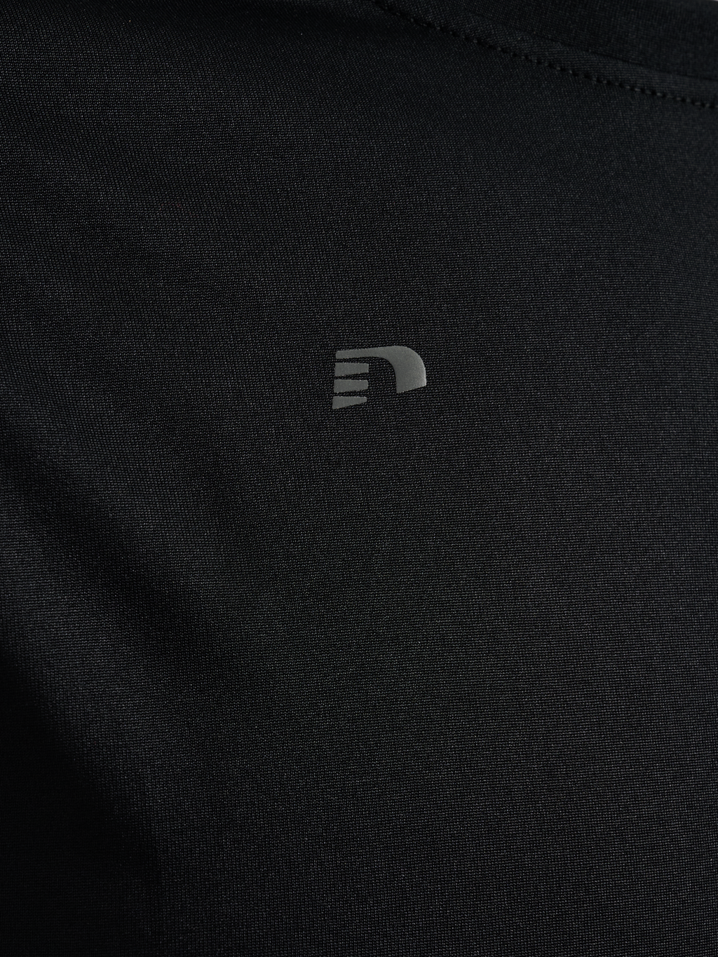 nwlBEAT T-SHIRT L/S