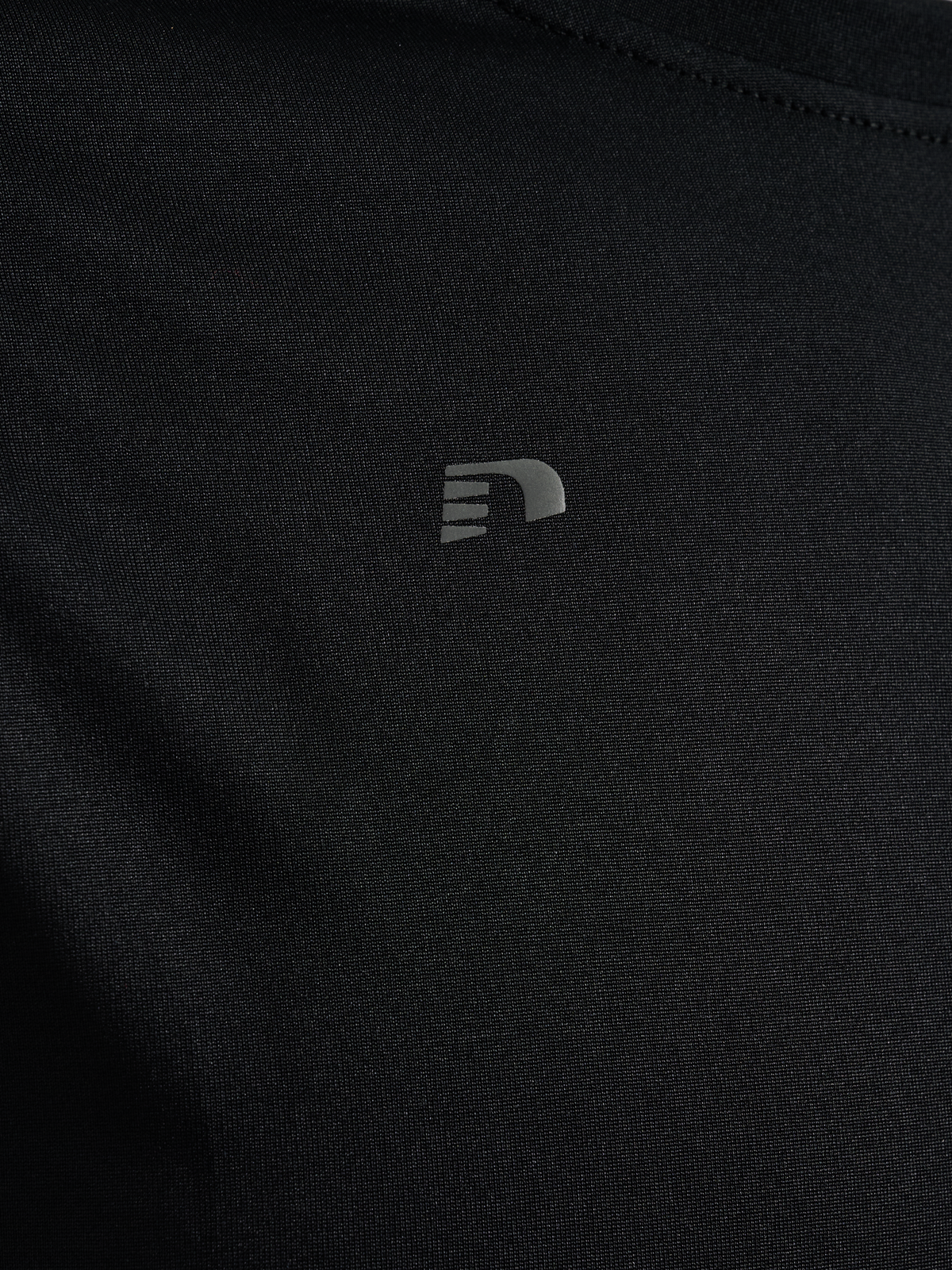nwlBEAT T-SHIRT L/S