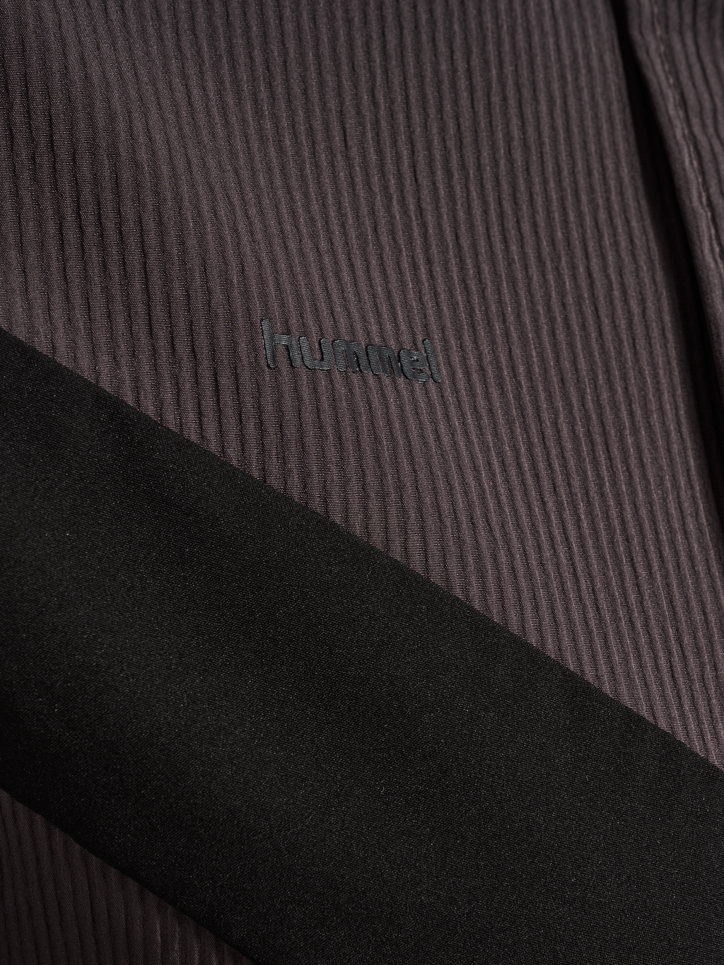hmlI-D FUNNEL NECK STRIPE JACKET