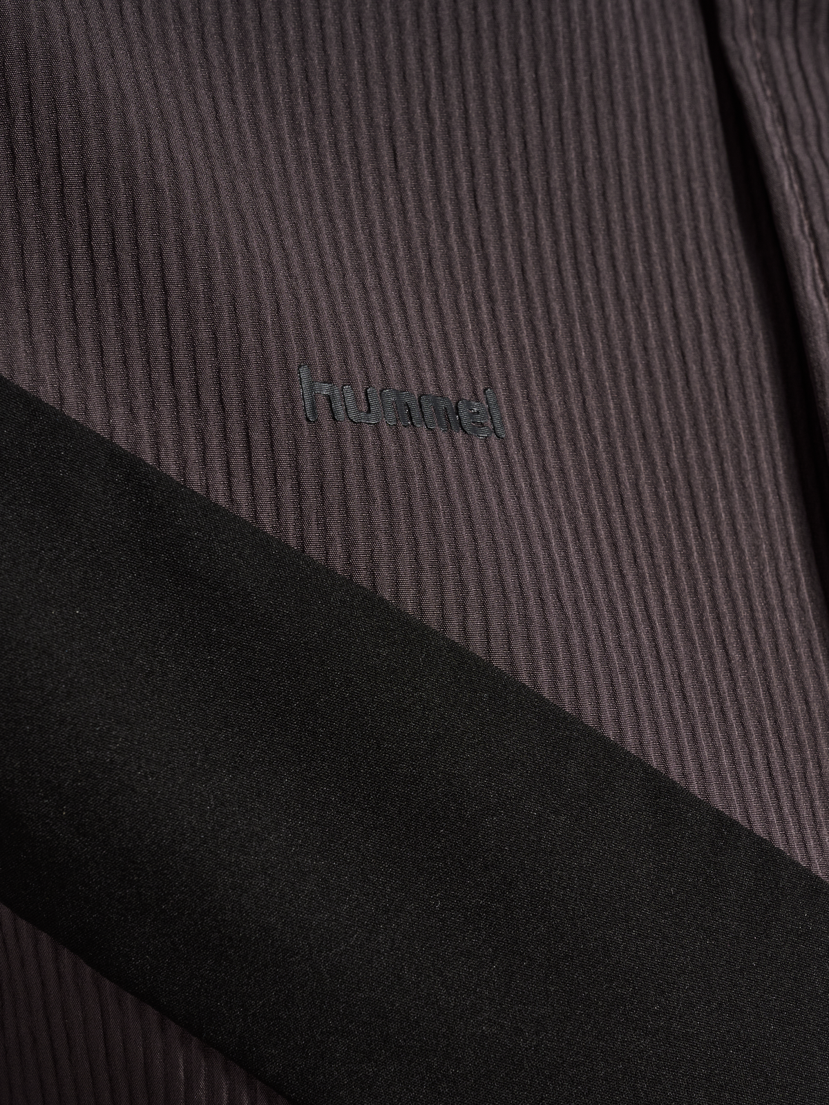 hmlI-D FUNNEL NECK STRIPE JACKET