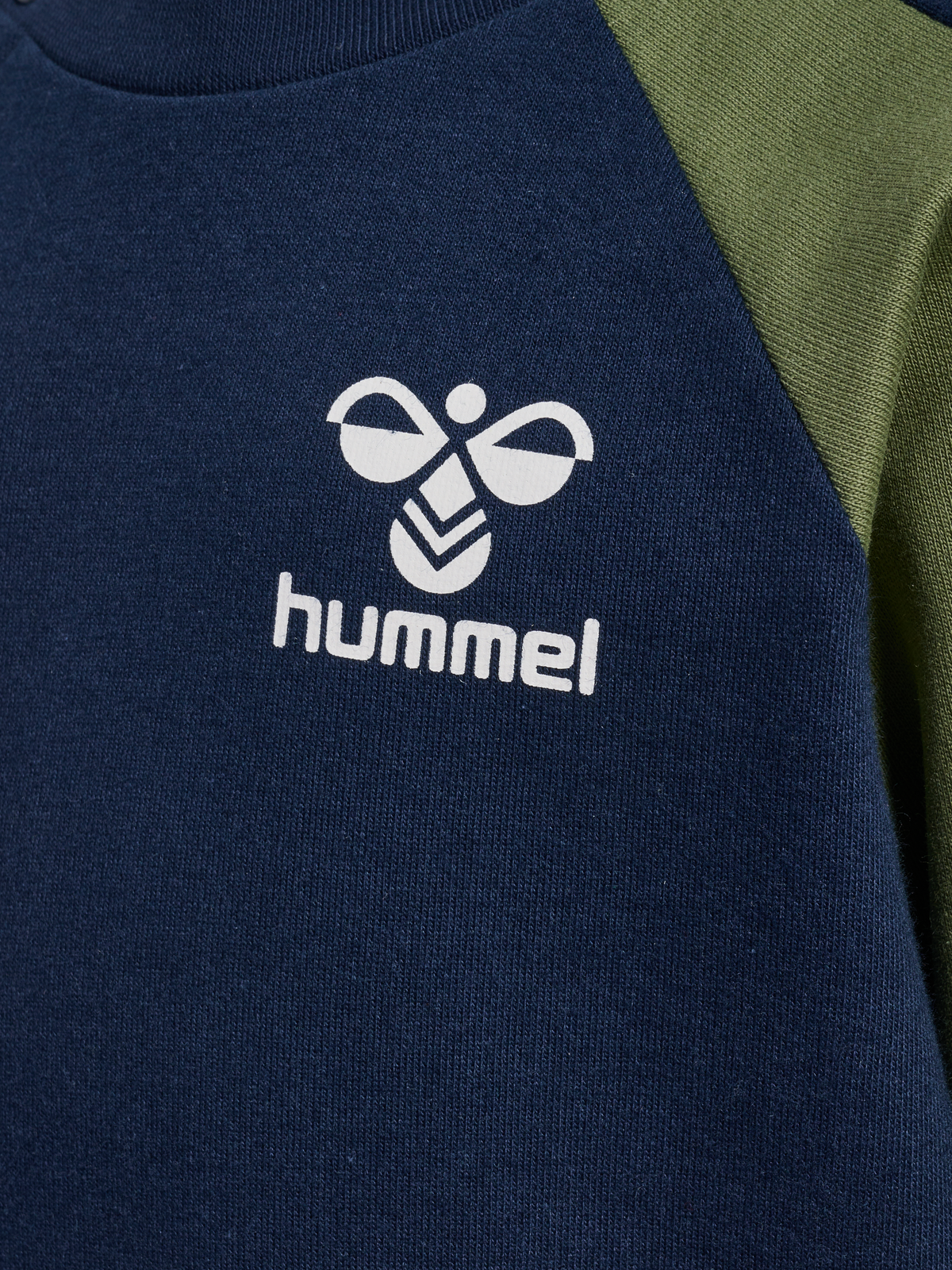 hmlASSYM SWEATSHIRT